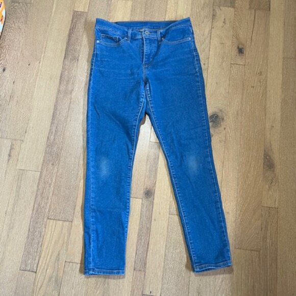 Levi's Jeans - Picture 1 of 3
